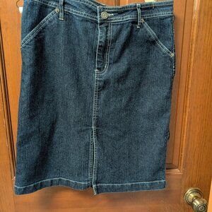 Womens Vintage Denim skirt, size 5/6